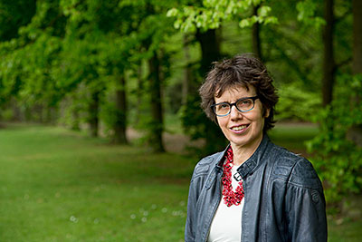 Anne-Marie Buysse, aanbestedingsspecialist