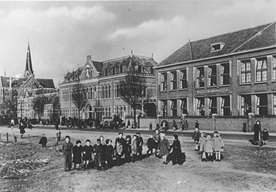de meisjesschool van Johanna de Lestonnac.
